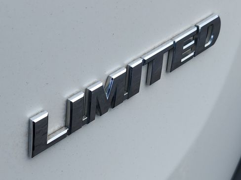 Used 2013 Toyota RAV4 Limited FWD image 23