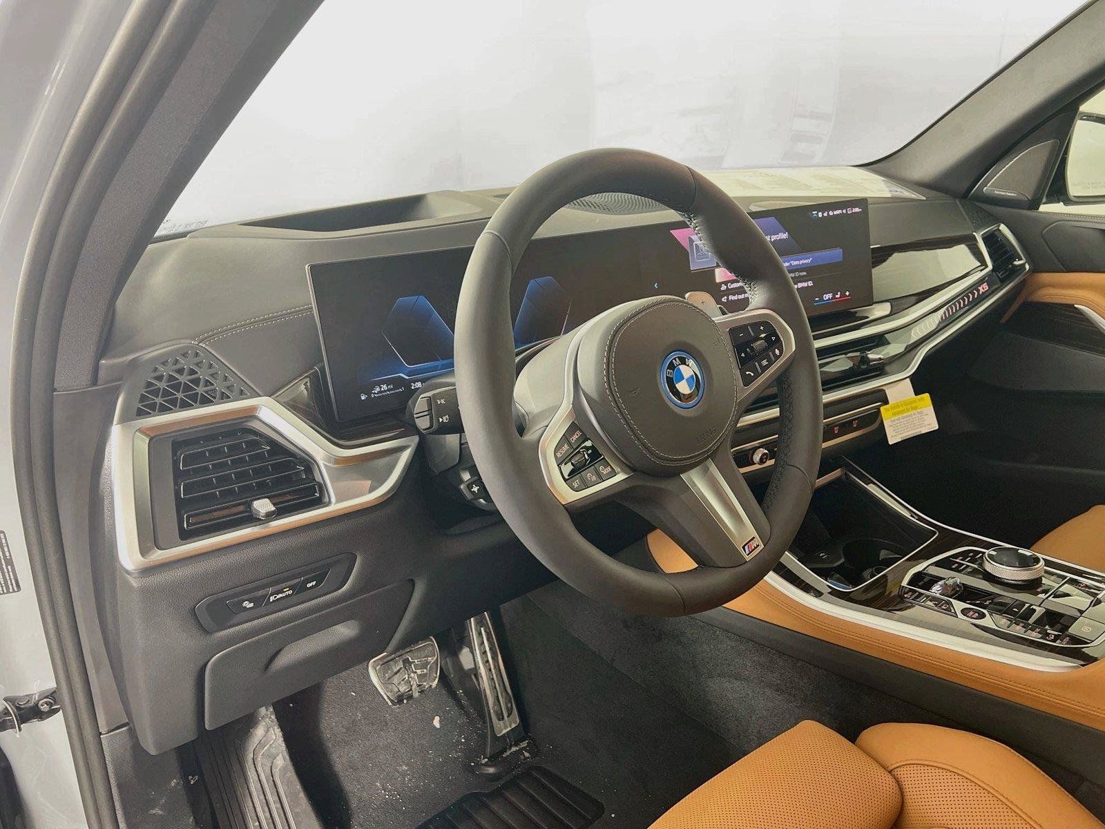 Used 2026 BMW X5 xDrive50e w/ Executive Package AWD/4WD image 10