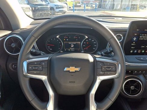 Used 2024 Chevrolet Blazer LT w/ Convenience Package FWD image 19