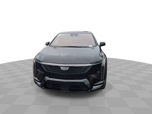 New 2025 Cadillac Optiq Sport 2 w/ LPO, ONYX Package image 3