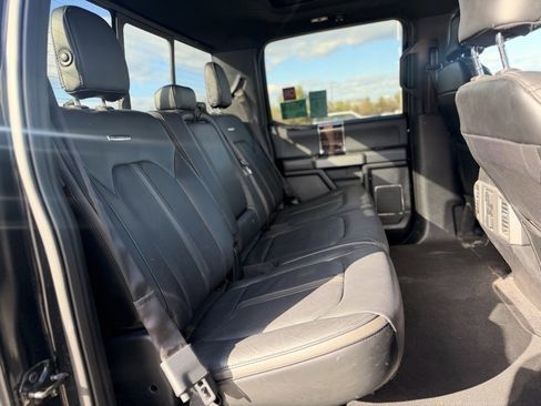 Used 2015 Ford F150 Platinum w/ Equipment Group 701A Luxury image 15