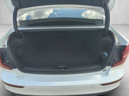 Used 2020 Volvo S60 T5 Momentum w/ Premium Package image 6