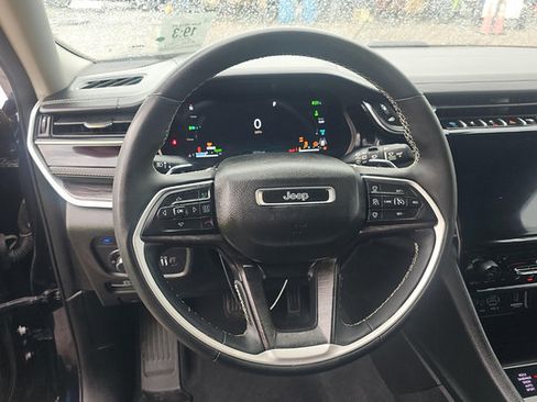 Used 2022 Jeep Grand Cherokee Limited 4xe AWD/4WD image 7