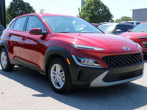 Used 2023 Hyundai Kona SE AWD/4WD image 4