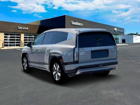 New 2026 Hyundai Ioniq 9 SEL image 5