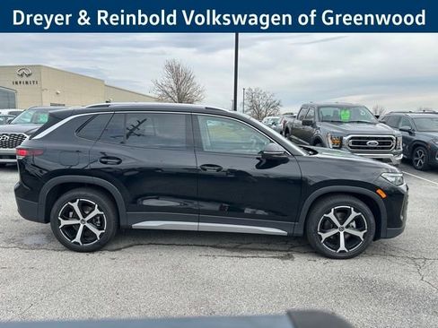 New 2026 Volkswagen Tiguan SE image 8