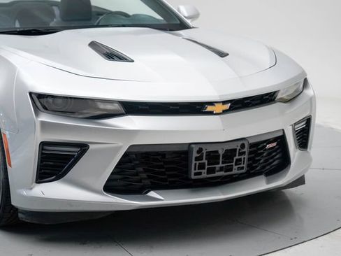 Used 2017 Chevrolet Camaro SS RWD image 10