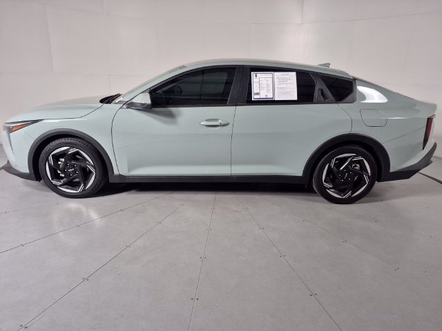 Used 2025 Kia K4 EX FWD image 2