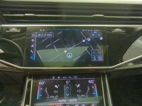 Used 2023 Audi Q7 3.0T Premium Plus w/ Premium Plus Package AWD/4WD image 18