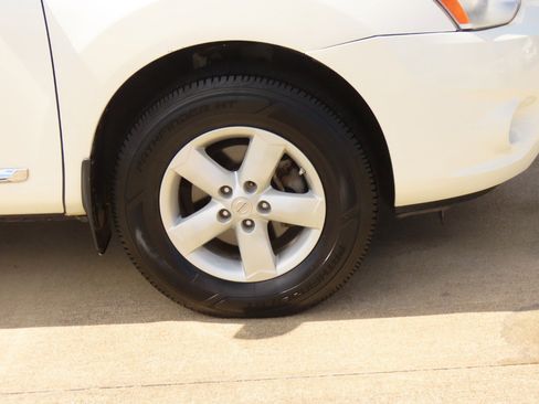 Used 2013 Nissan Rogue S w/ Special Edition Pkg image 9