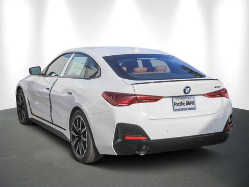 New 2026 BMW 430i w/ M Sport Package image 4