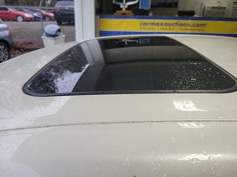 Used 2014 Toyota Avalon XLE Touring image 5