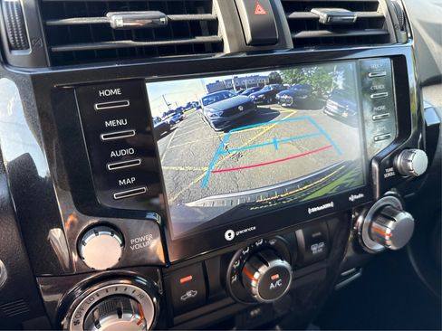 Used 2021 Toyota 4Runner TRD Off-Road Premium w/ Moonroof Package AWD/4WD image 32