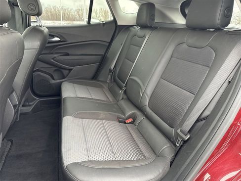 Used 2024 Chevrolet Trax LT image 24