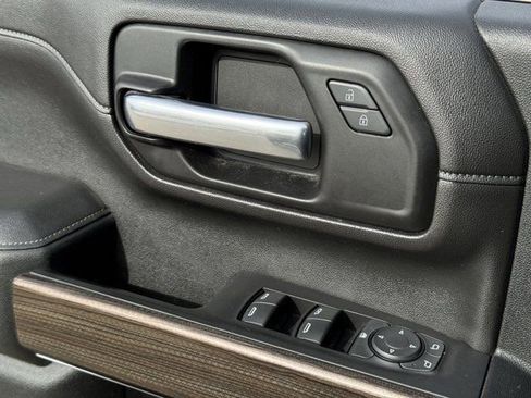 Used 2020 Chevrolet Silverado 2500 LT w/ Convenience Package image 25