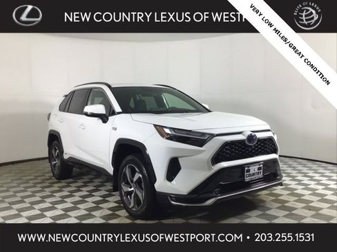 Used 2023 Toyota RAV4 SE w/ Weather & Moonroof Package image 1