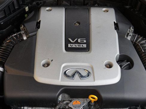 Used 2015 INFINITI Q70 L 3.7 image 10