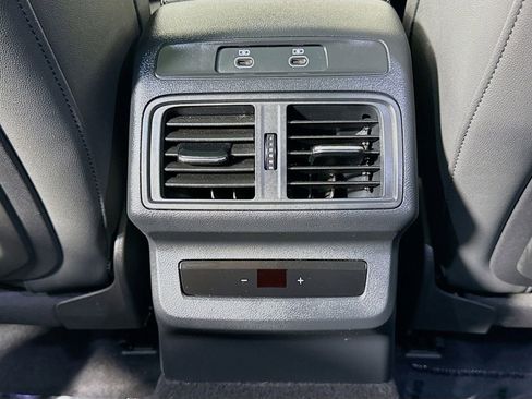 Used 2025 Audi Q5 Premium Plus w/ Premium Plus AWD/4WD image 22