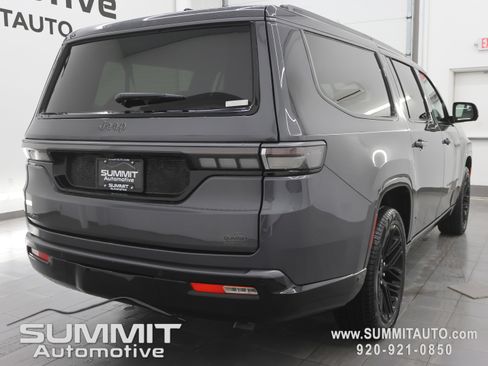 New 2026 Jeep Grand Wagoneer L Limited image 5