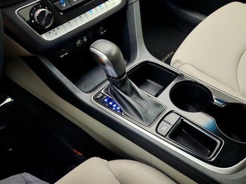 Used 2018 Hyundai Sonata SEL FWD image 16
