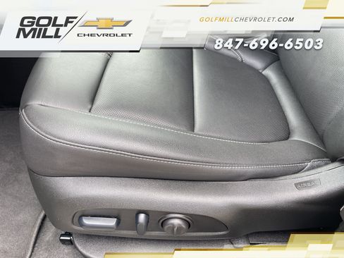 Used 2024 Chevrolet Blazer LT FWD image 17