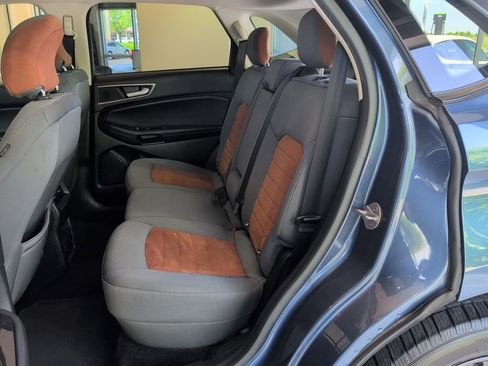 Used 2018 Ford Edge SEL w/ Equipment Group 201A AWD/4WD image 33