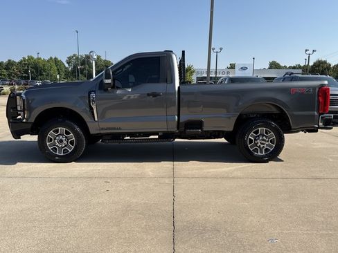 Used 2025 Ford F350 XLT w/ FX4 Off-Road Package AWD/4WD image 8