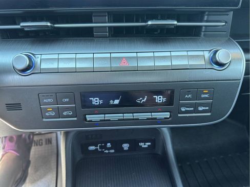 Used 2024 Hyundai Kona SEL AWD/4WD image 21