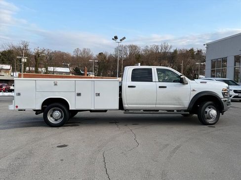 New 2026 RAM 5500 Tradesman w/ Chrome Appearance Group image 3