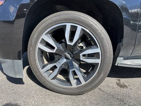 Used 2018 Chevrolet Tahoe Premier image 13