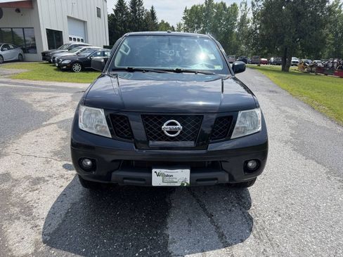 Used 2018 Nissan Frontier SV w/ Value Truck Package AWD/4WD image 8