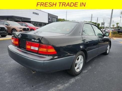 Used 1997 Lexus ES 330 FWD image 3
