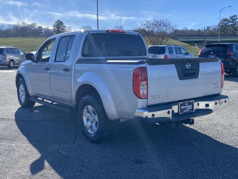 Used 2013 Nissan Frontier SV w/ SV Value Truck Pkg image 3