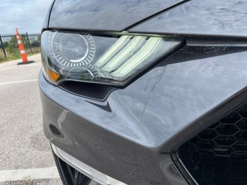 Used 2022 Ford Mustang GT w/ Black Accent Package RWD image 13