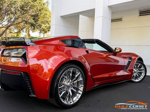 Used 2015 Chevrolet Corvette Z06 w/ 3LZ Preferred Equipment Group image 65