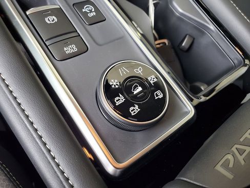 New 2026 Nissan Pathfinder SL AWD/4WD image 28