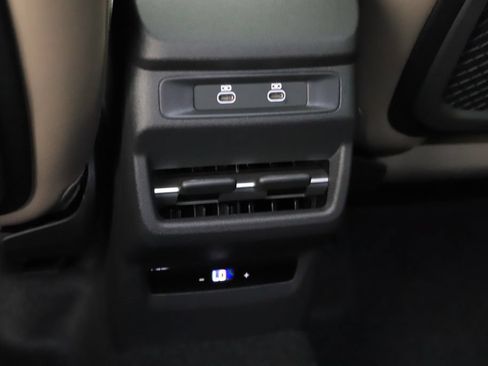 New 2026 Audi Q3 quattro 2.0T AWD/4WD image 21