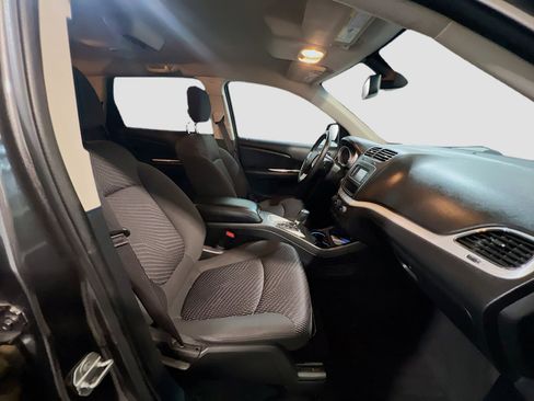 Used 2018 Dodge Journey SXT w/ Connectivity Group FWD image 20