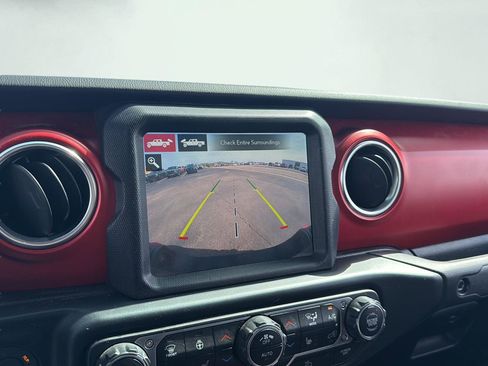 Used 2023 Jeep Gladiator Rubicon w/ LED Lighting Group image 16