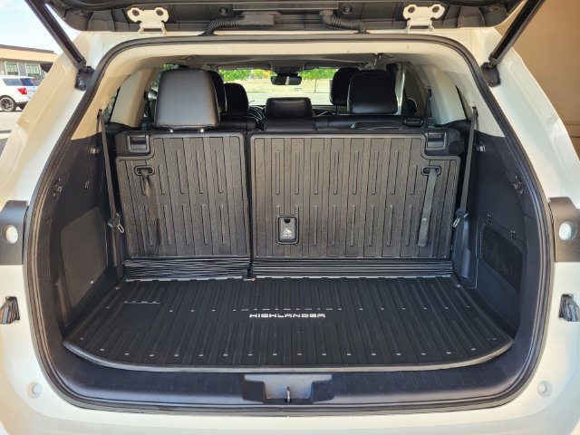 Certified 2021 Toyota Highlander Limited AWD/4WD image 33