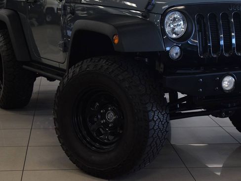 Used 2015 Jeep Wrangler Sport AWD/4WD image 8