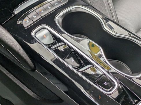 Certified 2023 Buick Envision Avenir image 25