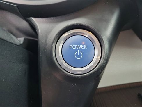 Used 2022 Toyota Sienna XLE image 31