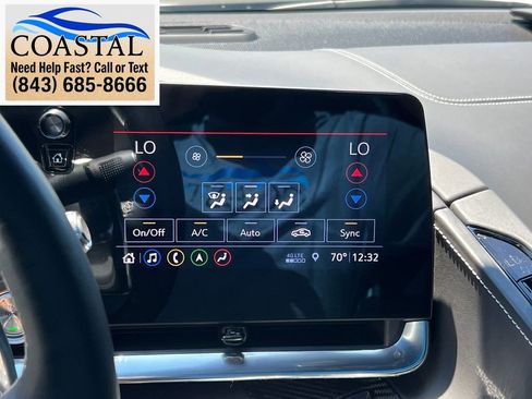Used 2020 Chevrolet Corvette Stingray Premium Cpe w/ 3LT Preferred Equipment Group RWD image 33
