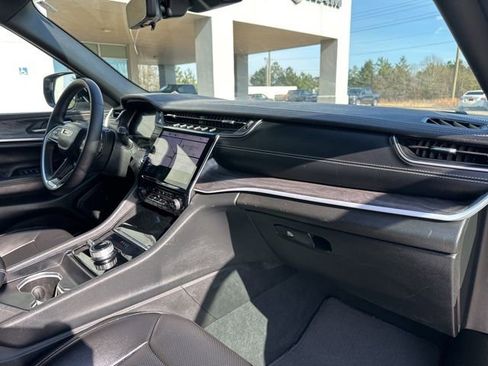 Certified 2024 Jeep Grand Cherokee L Limited w/ Luxury Tech Group II image 52