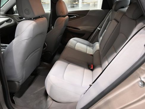 Used 2022 Chevrolet Malibu LT image 11