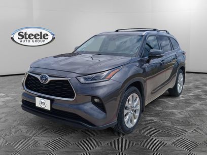 Used 2024 Toyota Highlander Limited