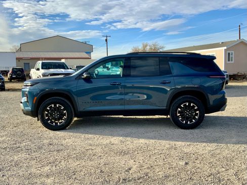 New 2026 Chevrolet Traverse Z71 w/ Driver Confidence Package image 2