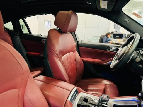 Used 2022 BMW X6 xDrive40i w/ M Sport Package image 23