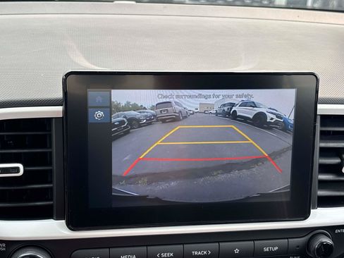Used 2026 Hyundai Venue SEL FWD image 22
